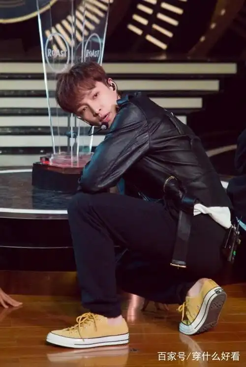 匡威怎么搭不普通?看欧阳娜娜和张艺兴的10种穿搭,时尚又帅气