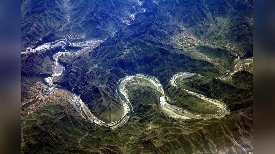 刘伯温斩杀了那么多龙脉,为什么却放过了长白山?看完才知其猫腻