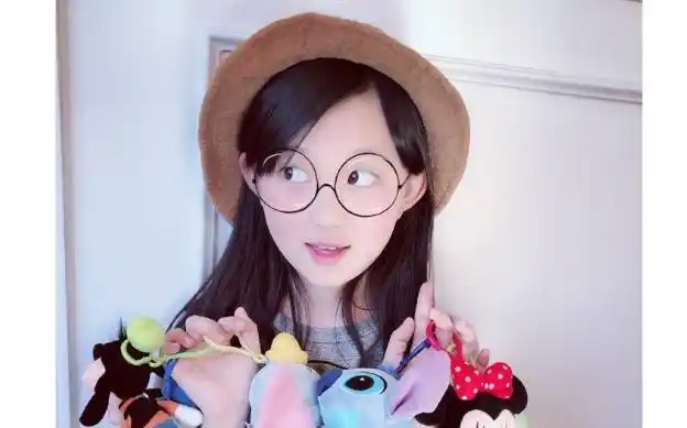 11岁童星小葡萄长残了?明明比当年更漂亮!网友:未来的当红小花