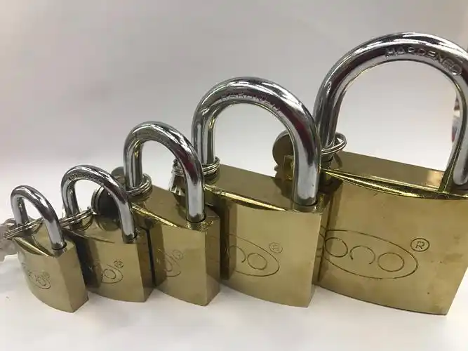 市场 义乌国际商贸城二区 2楼 锁具 浙江浦江方环锁厂