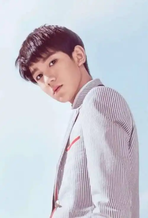 王源晒出打台球照片,本以为实力强劲,但结果却笑翻了_动作_时间_锻炼