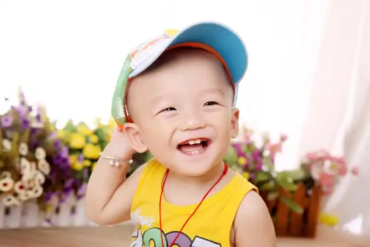 需要一张可爱的小男孩的图当头像,跟我这张差不多最好!