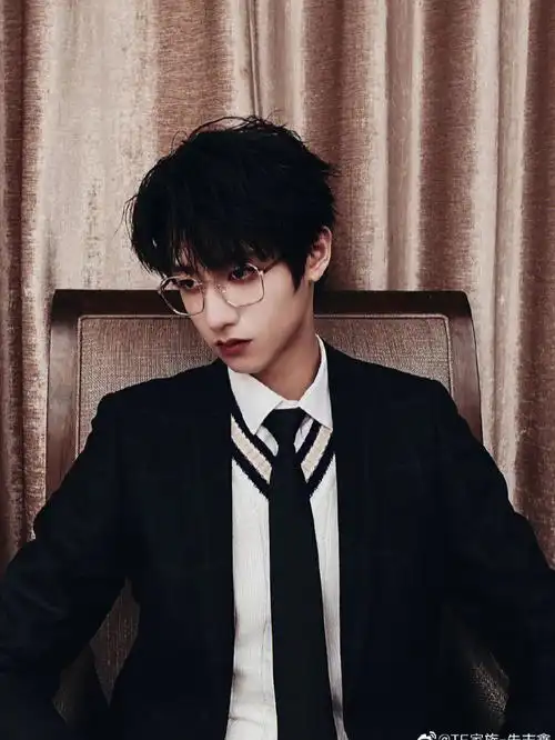 朱志鑫这组图真的太帅了