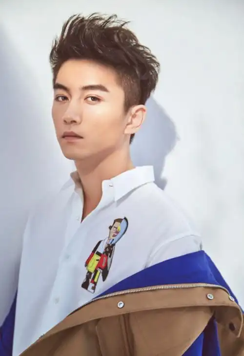 原创陈晓说上学时没人追看到他18岁旧照陈妍希真的是捡到宝了