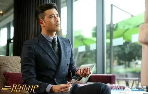 陈亦飞二胎时代演绎高富怪律师爸爸