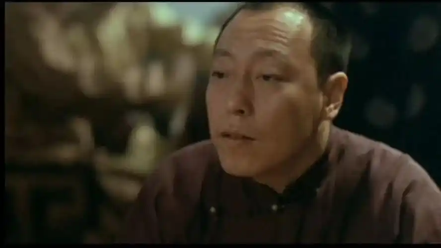 电影《活着》但这并没让倪大红在当时的影视圈中立住脚,之后近十年的