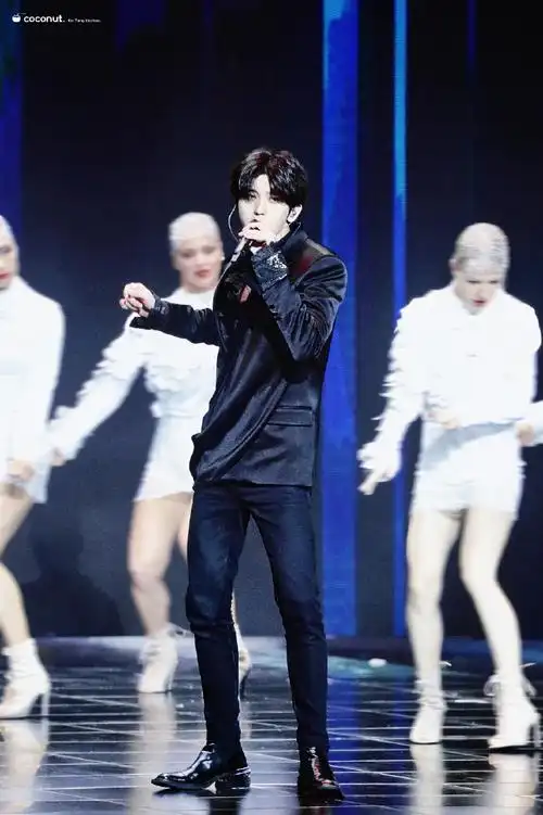 钟表与奇迹2023##蔡徐坤代言tagheuer泰格豪雅##愚人节站姐团建