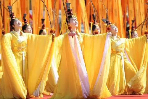 黄帝陵祭典仪式上的古装舞蹈表演宋元明清时期宋元明清时期,黄帝祭祀