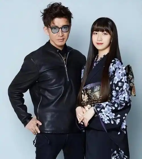 50岁木村拓哉好帅:和工藤静香恩爱22年,俩女儿一个像爹一个像妈_父亲_