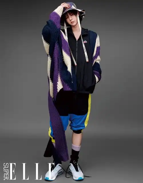 王一博最新写真大片曝光混搭造型时尚表现力十足