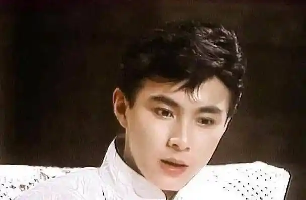 影星张卫健年轻时有多帅,你绝对想不到,颠覆认知