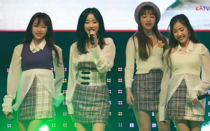 [4k] 韩国女团 april养眼直拍