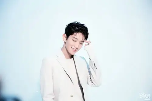 暖男欧巴 李准基