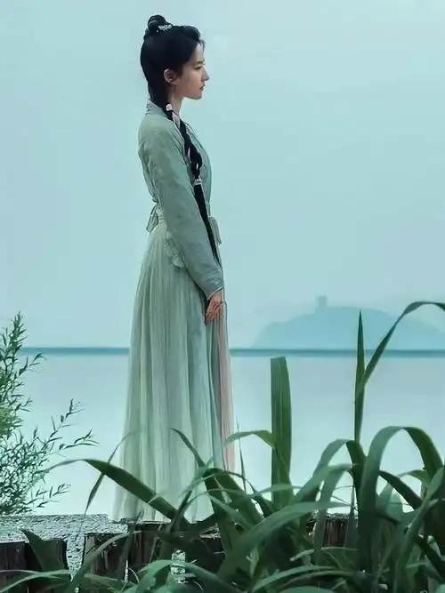 刘亦菲宋代绝美古装服饰集