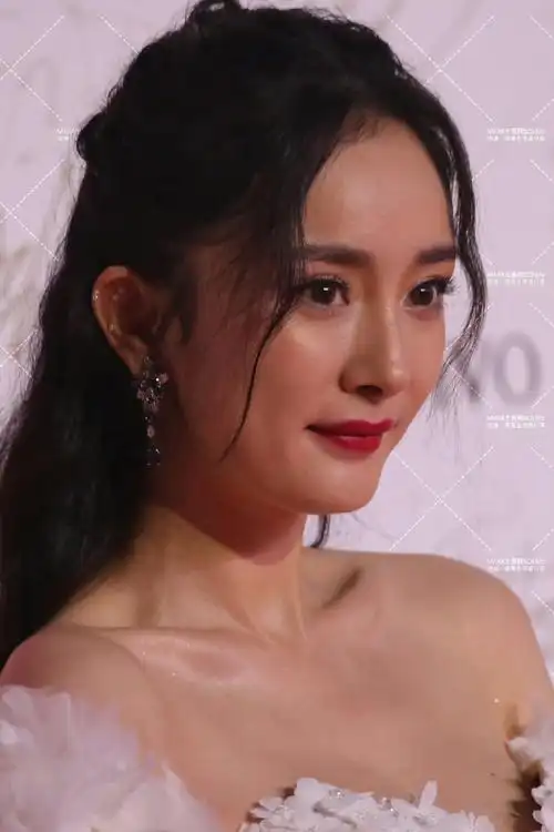 杨幂✨极致怼脸生图