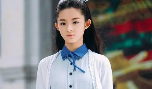 嘉行下一个走红的人是11岁的她长着一张有观众缘的脸杨幂有眼光