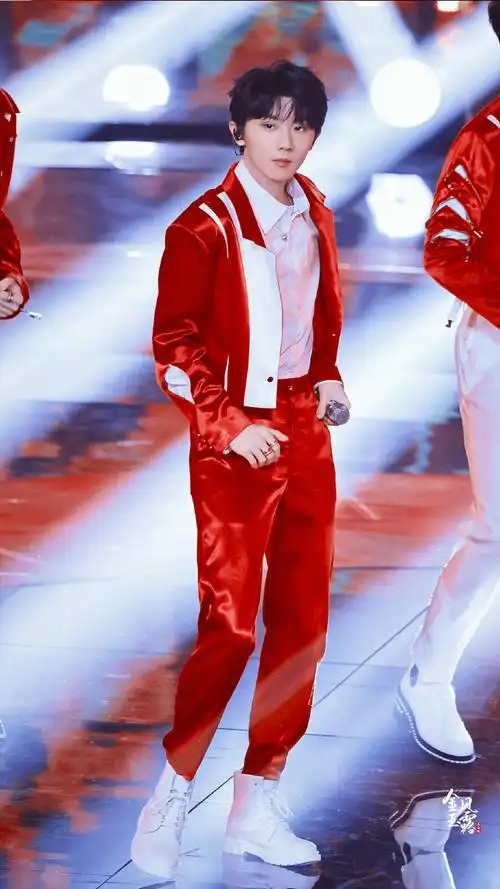 马嘉祺北京台春晚##时代少年团男儿歌火焰舞台##北京台春晚