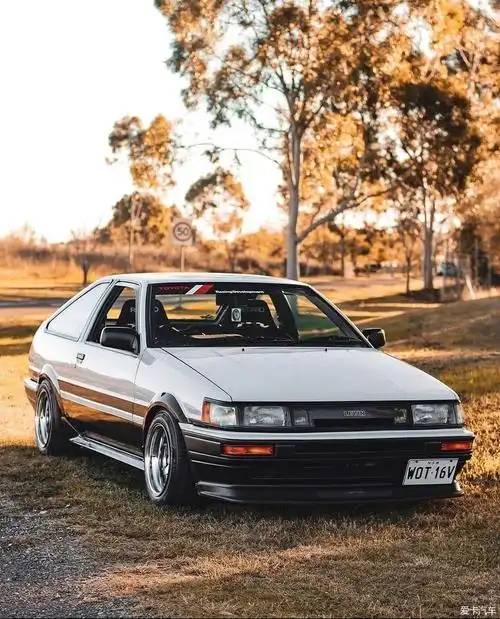 1984 丰田ae86
