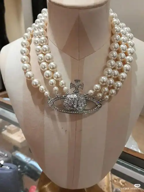 viviennewestwood三层珍珠项链