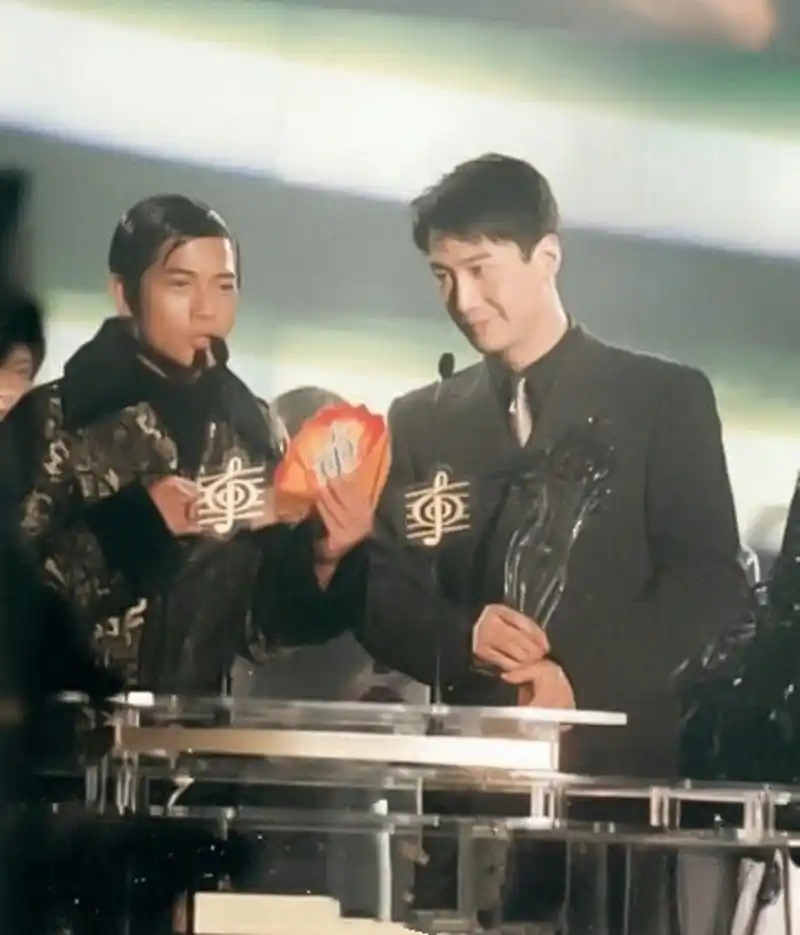 黎明和郭富城年轻的时候谁更帅? 个人感觉不分伯仲!