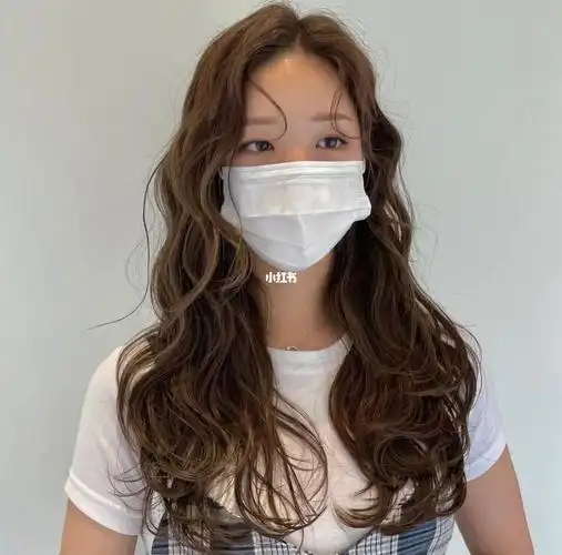 法式烫发慵懒自然卷发