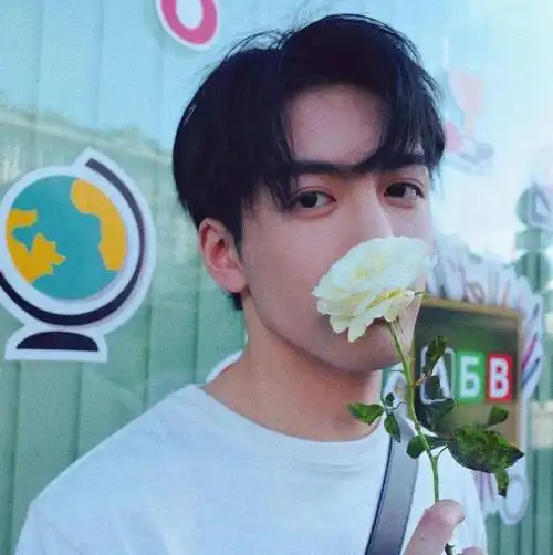 微信头像曾舜晞