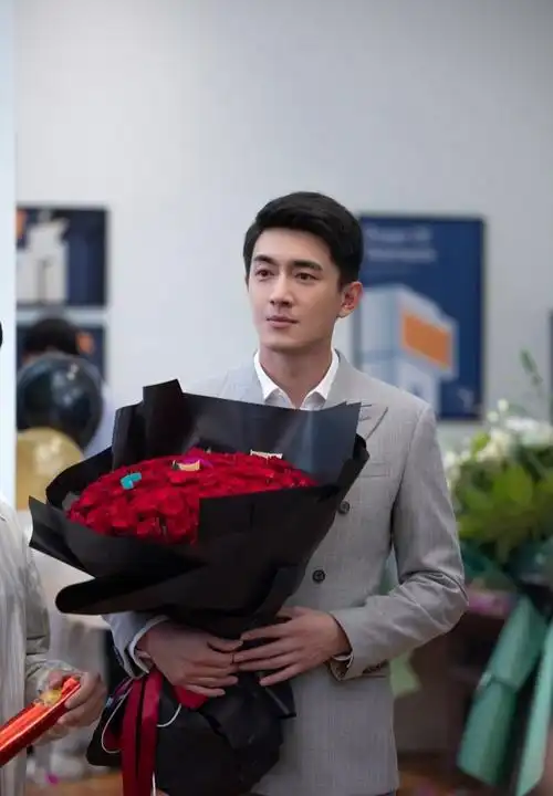 林更新新简介##魏大勋郭麒麟毛不易喝酒路透