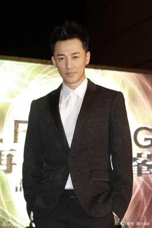 明星林峰80后优秀歌手和演员,阳光帅气,是人们喜爱的艺人