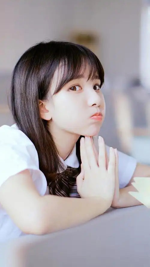 超清纯的校园学生妹子高清手机1080p壁纸