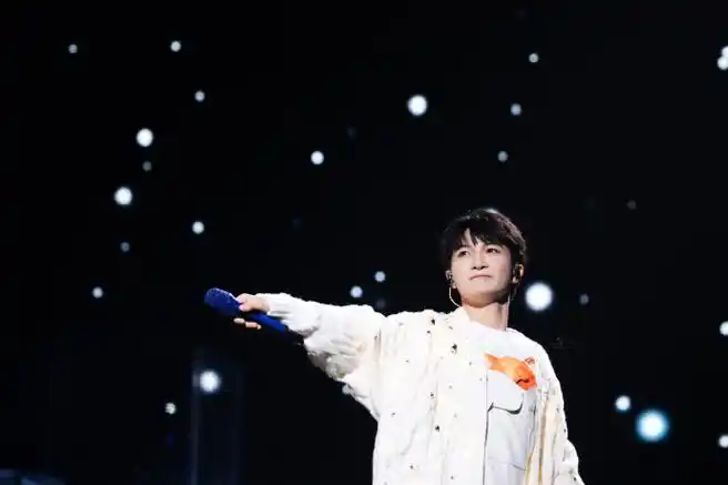 周深深深感谢你9周年演唱会##周深北京演唱会##周深 现场live