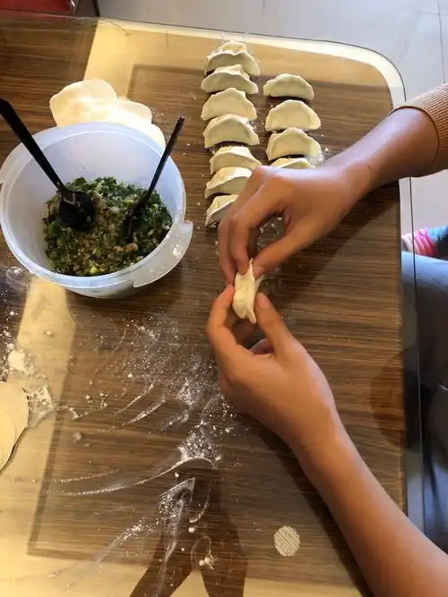 李佳和社会实践活动包饺子篇