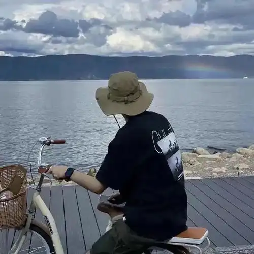 这组男生头像嘎嘎好用!__财经头条