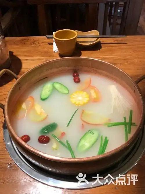 地主家串串香火锅(通盈中心店)清汤锅底图片 - 第668张