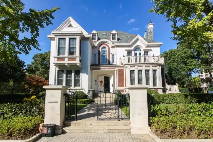 独栋别墅二手豪宅出售信息_上海二手别墅高档住宅出售价格-丽兹行官网