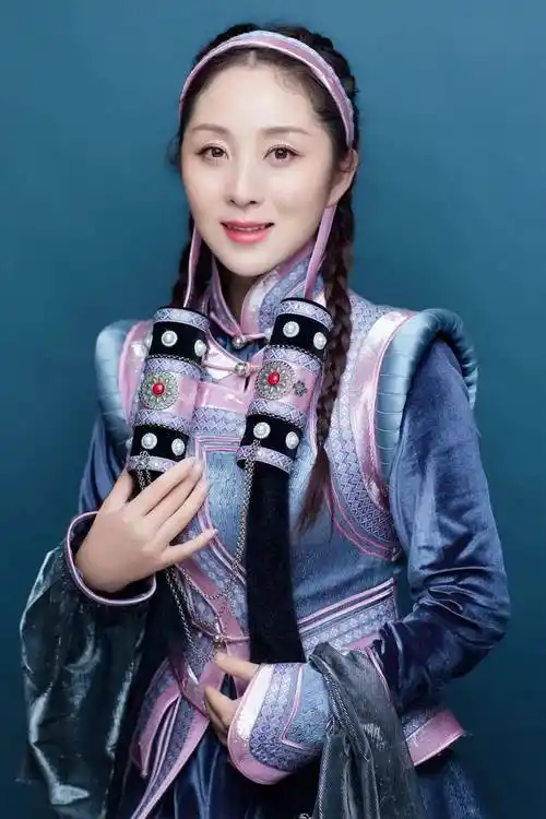 助阵一龄集团2021年度欢乐嘉年华,邀您共享视听盛宴_郭津彤_中国_音乐