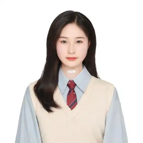 我应该是海马体拍证件照第一个穿不进去西装的女生吧