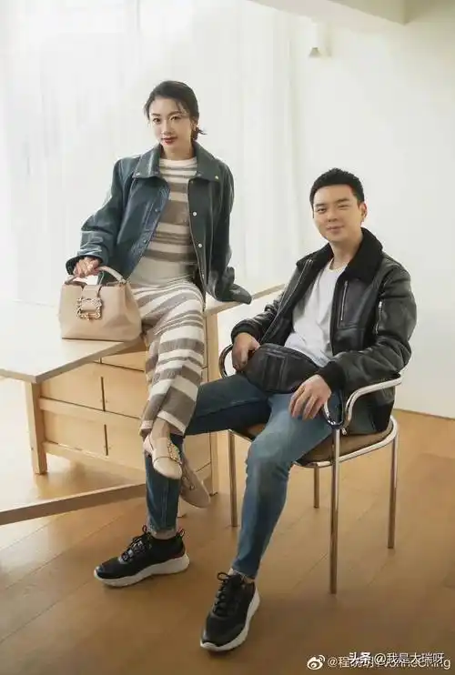 晒与男友恩爱合照,热评第一:比郑恺帅多了_生活_评论_钻戒