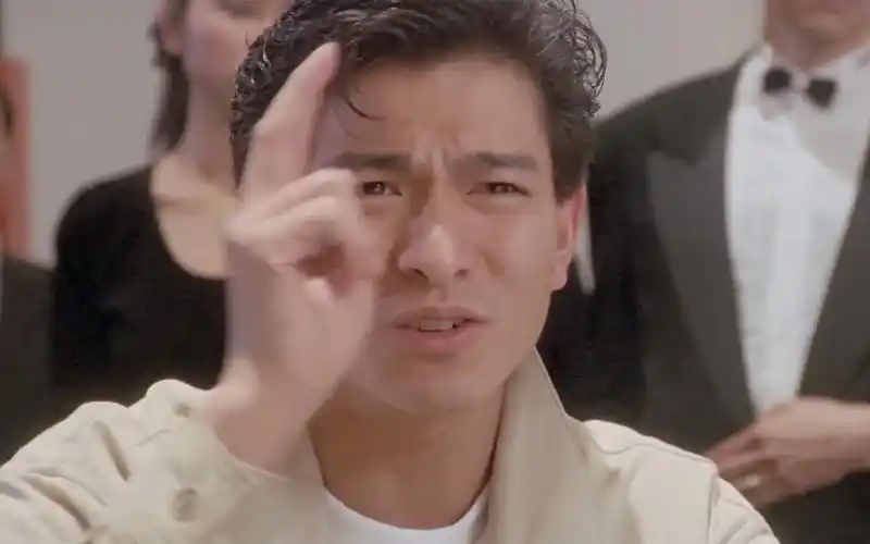 【赌侠】拿条ak你也敢梭,华仔笑了:不梭哈是棒槌