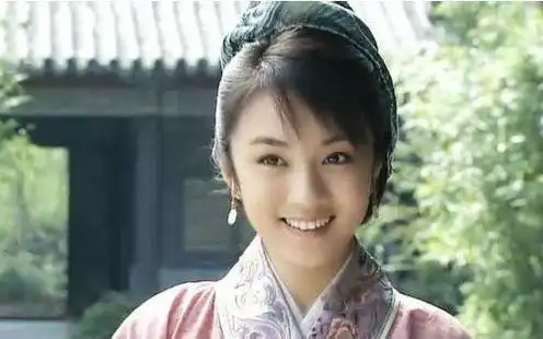 美女演员王晓晨一个漂亮可爱却又不失霸气的80后女孩