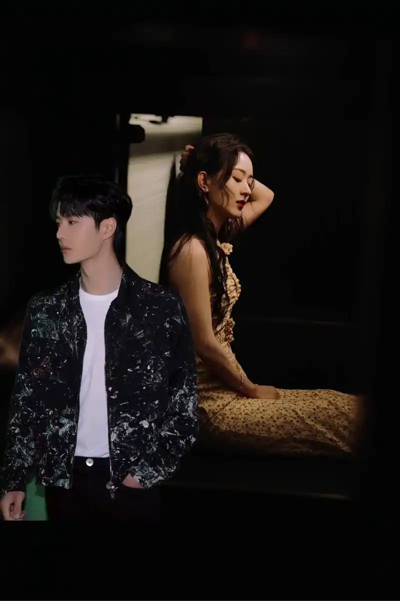 姐弟 #王一博 #赵丽颖 #王炸vlog 地平线 - 抖音