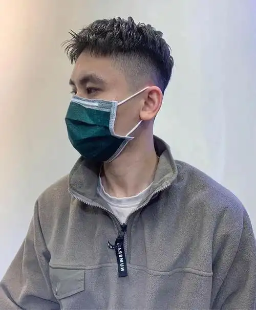 "头发细软"的男生适合剪什么发型?建议留这3款,潮流又帅气!