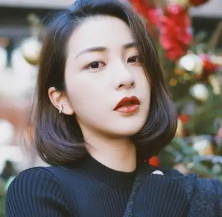 适合40岁女人的早春短发发型,减龄又时尚,谁见了都要夸!