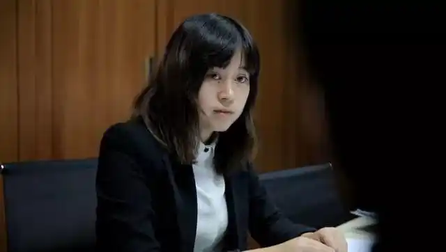 10岁女孩被性侵,高龄老人被掌掴…全靠这位《新老娘舅》人气王挺身而