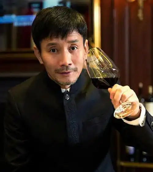 演员田小洁做过汽修工逆袭成演员凭什么能娶到女神江珊