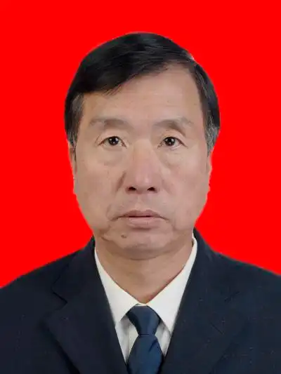 p>郭上位,男,1967年3月出生,汉族,陕西省富平县人,中共党员,本科学历