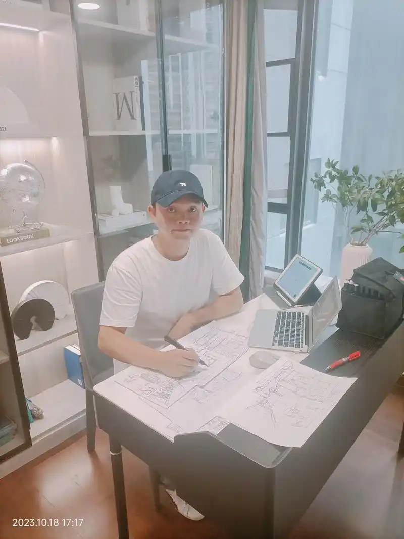 设计师工作日常|近期设计工作状态.近期有些忙,把工作室收拾了 - 抖音