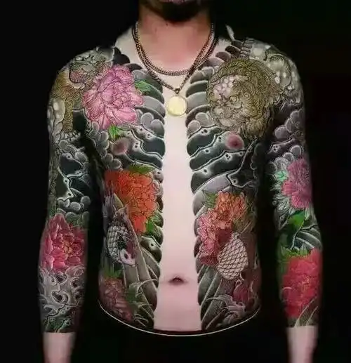 两款超级霸气有魄力的双半甲纹身图案