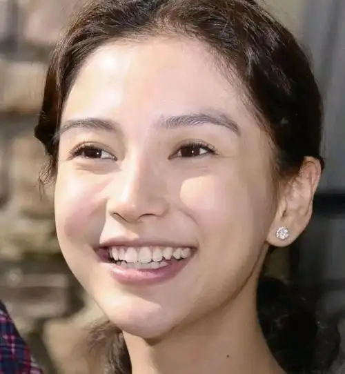 这几位明星的素颜照,既好看又真实,原来大多人忽略了妆容的重心