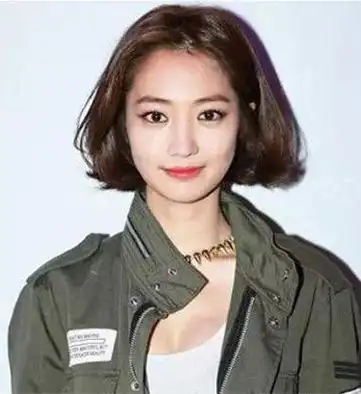 适合方脸女生的发型(11款充满气质的方脸适合的发型)(2)