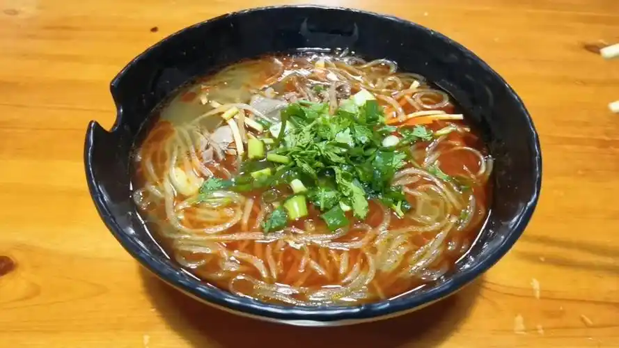 8月8日早餐～淮南牛肉粉丝汤.